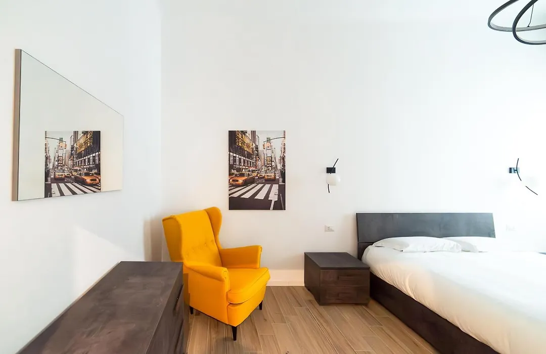 Hbhall Porta Romana Suite-1