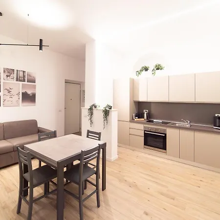 Hbhall Porta Romana Suite-3